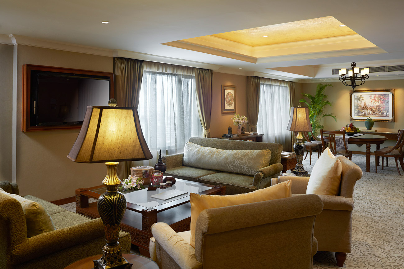 TRADER HOTEL
